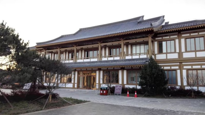 汉唐府邸：品味千年文化的酒香